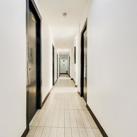 Oyo 895 Golden Majestic Pension Inn Manila Ngoại thất bức ảnh